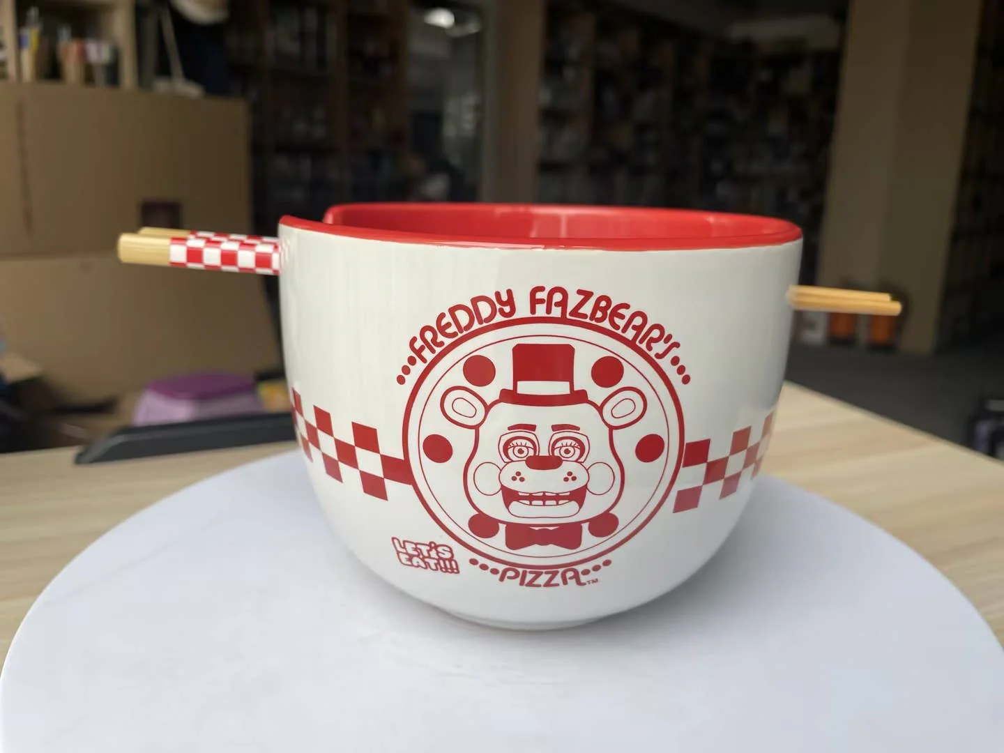 FNAF Freddy Fazbears Pizza Box Logo Boxed 20oz Ceramic Ramen - Image 3